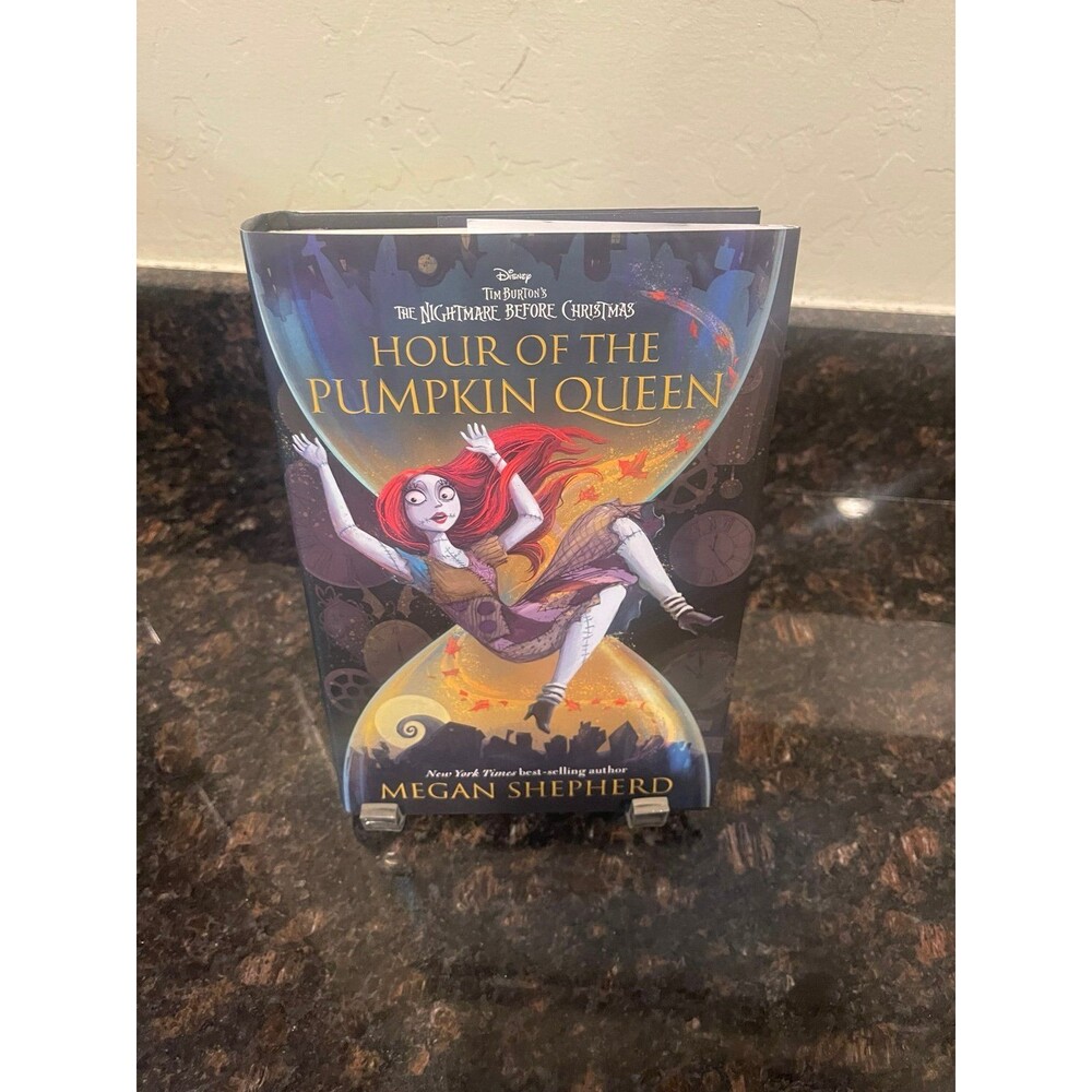 Nightmare before Christmas: Hour of the Pumpkin Queen